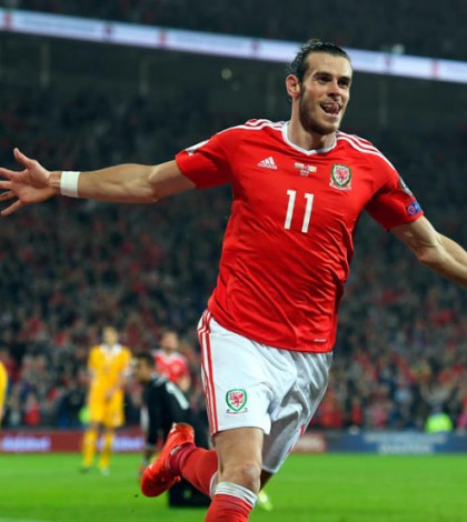 Gareth Bale marcó el  paso en la goleada de Gales