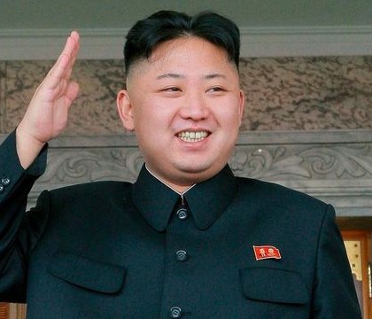 Pyongyang celebra el éxito de su misil submarino