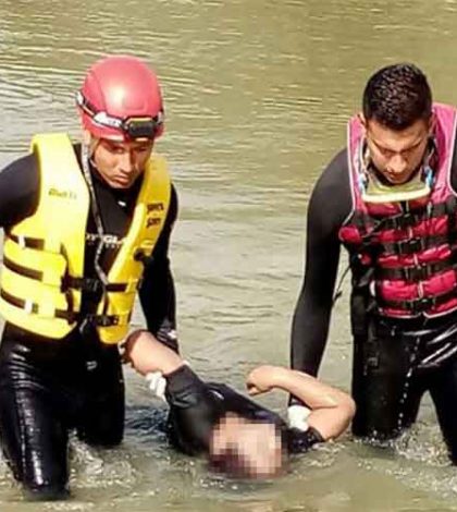 Hallan el cuerpo de una mujer flotando en presa de Huayapam