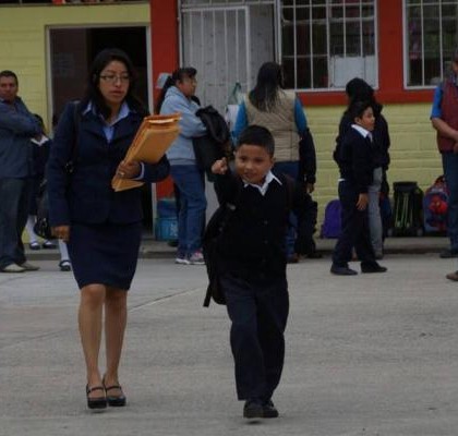 Sin calendario, CNTE inicia ciclo escolar en Nochixtlán