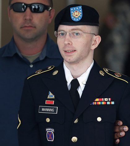 Ejército de EU concede cambio de sexo a soldado soplón de WikiLeaks