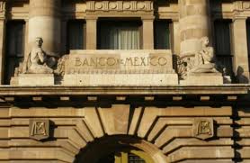 Debilidad de finanzas pega a peso: Banxico