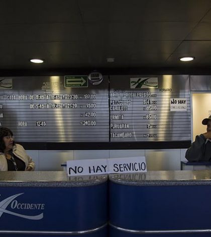 Estiman que suspensión de corridas a Michoacán afecta a 2 mil 500 pasajeros