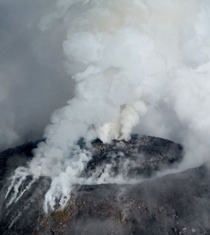 Suman tres días de intensa actividad volcánica en Colima: PC