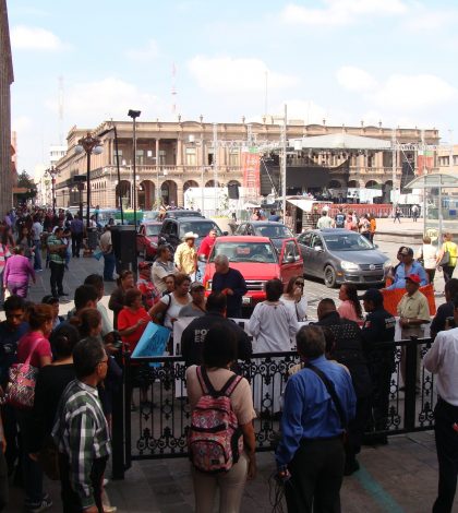 Protestan contra el decomiso de  autos chocolate en San Luis Potosí