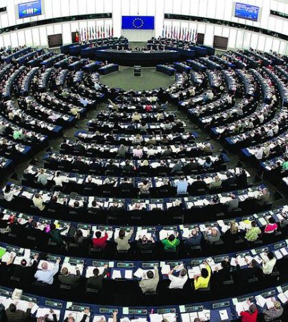 Eurocámara pide a UE suspender negociación para adhesión de Turquía