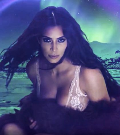 Kim Kardashian reaparece en la nueva campaña de ‘Love’