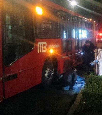 Muere hombre atropellado por Metrobús en Insurgentes