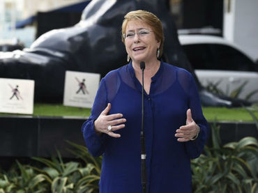 Bachelet critica al machismo en Chile y descarta seguir en política