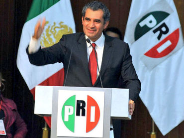 Ochoa Reza anuncia reunión priísta con Peña Nieto