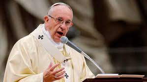 El Papa pide mayor inclusión con los jóvenes para que tengan un futuro digno