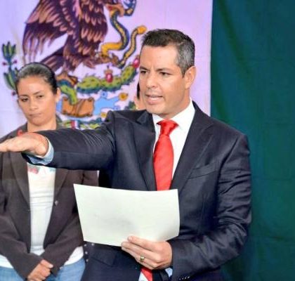 Alejandro Murat rinde protesta como gobernador de Oaxaca