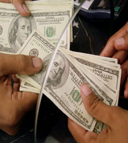 El dólar se vende en 20.99 pesos en bancos capitalinos: Banco Base