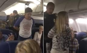 Arrestan a pareja por molestias en vuelo a Los Angeles