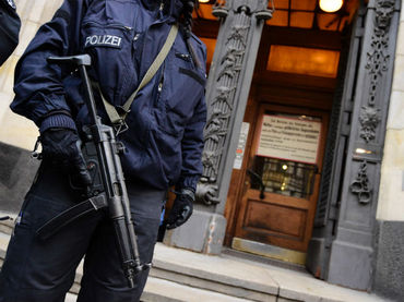 Policía alemana halla 110 kilos de material pirotécnico en una casa