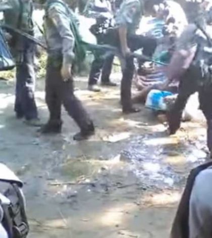 Policías de Birmania dan golpiza a integrante de minoría musulmana