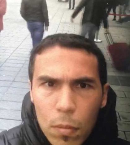 Suman 16 detenidos por ataque en Estambul; divulgan ‘selfie’ del pistolero
