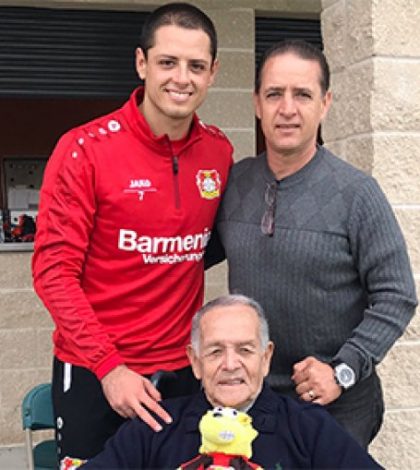 ‘Chicharito’ entrena ‘en familia’ con el Leverkusen en Miami