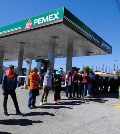 Partidos piden frenar ‘gasolinazo’ de febrero; apelan a la ‘sensibilidad’