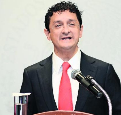 Peña designa a Virgilio  Andrade como titular de Bansefi