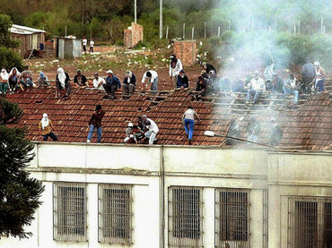 Un «sangriento» motín en una cárcel de Brasil deja 60 muertos