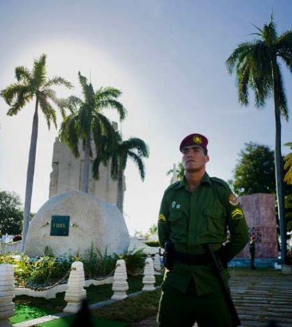 Más de 70 mil personas han visitado la tumba de Fidel Castro