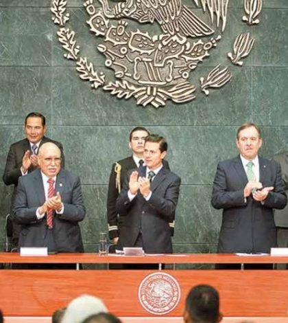 Peña: se acabó el dinero petrolero; México entra a nueva etapa, dijo