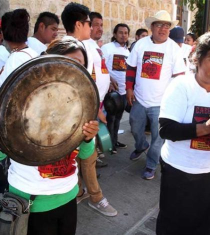 Magisterio disidente de Oaxaca se une contra el ‘gasolinazo’