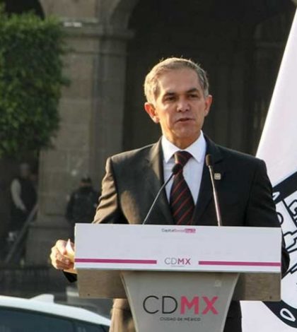 Promulgan la primera  Constitución de la Ciudad de México