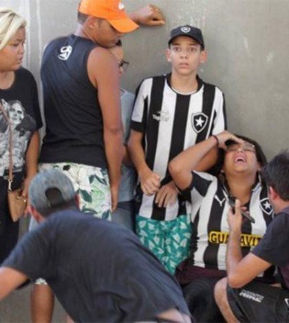 Muere aficionado baleado antes del clásico Botafogo vs Flamengo