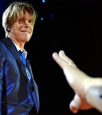 David Bowie opta a dos premios Brit un año después de su muerte