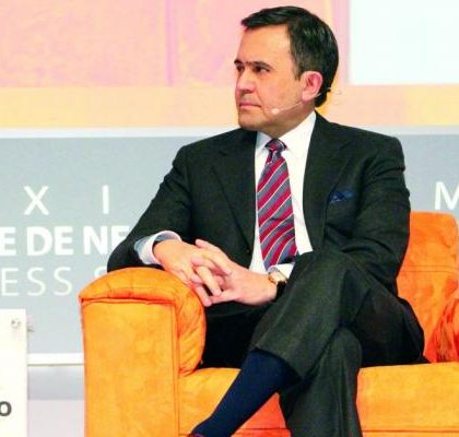 Peña Nieto analiza encuentro con secretarios de EU: Guajardo