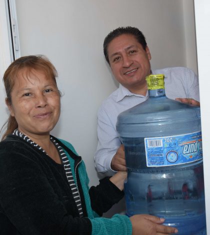 Proyectan abrir 10 nuevas  purificadoras de agua gratuita en SGS