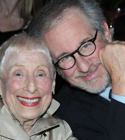 Fallece la madre de Steven Spielberg, Leah Adler, de 97 años