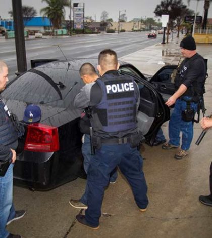 Trump ordena intensificar la  deportación de indocumentados
