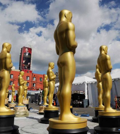 Los Oscar se preparan para  una alfombra roja pasada por agua