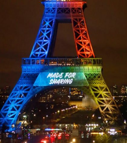 Polémica en París por usar un lema en inglés