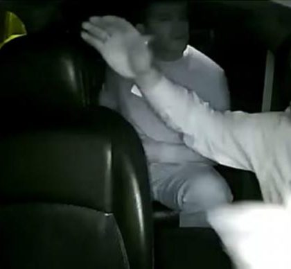 Cachan a ejecutivo de  Uber peleando con conductor