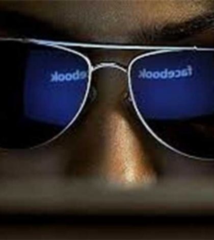 Facebook va contra desarrolladores «espía»