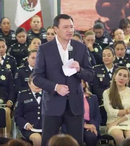 Osorio Chong orgulloso de mujeres que sirven a México