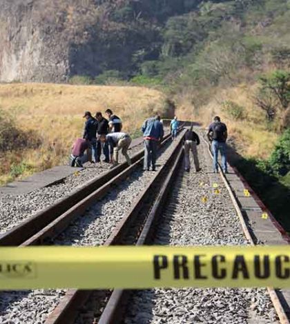 Abandonan 10 cuerpos en barranca ubicada entre Colima y Jalisco