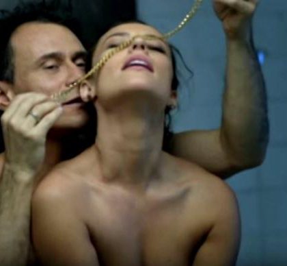 Serie brasileña evade  censura en escenas de sexo