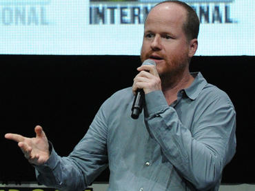 Joss Whedon dirigirá cinta sobre Batgirl