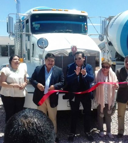 Inauguran Concretos Pilares, empresa que genera 100 empleos en SLP