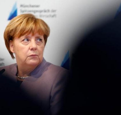 Posponen reunión entre Trump y Merkel para el viernes por mal tiempo