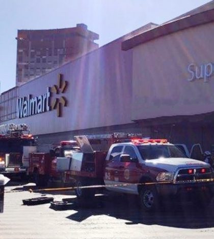 Desalojan Walmart de Salvador Nava por incendio