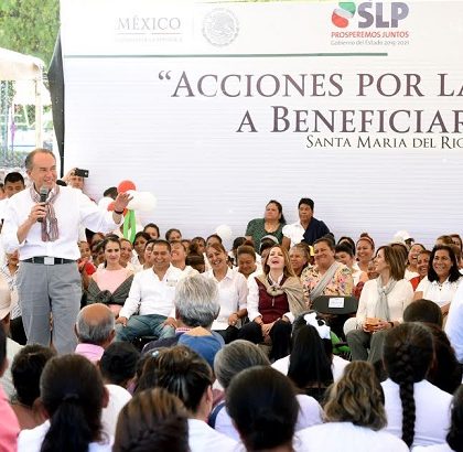 Entregan en Santa María del Río apoyos a discapacitados únicos en el país