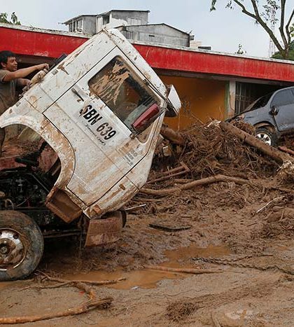 Santos declara emergencia en Mocoa tras alud
