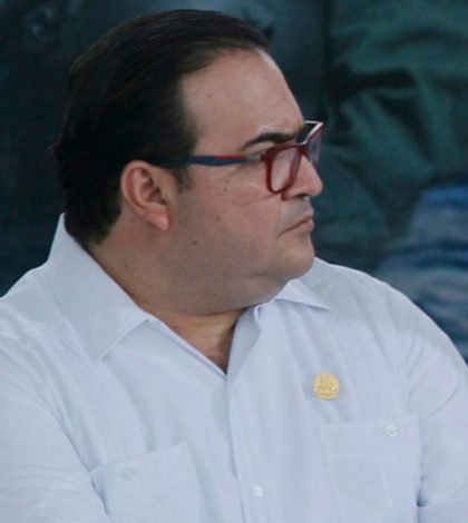 PRD pide investigar a Javier Duarte por fosas en Veracruz