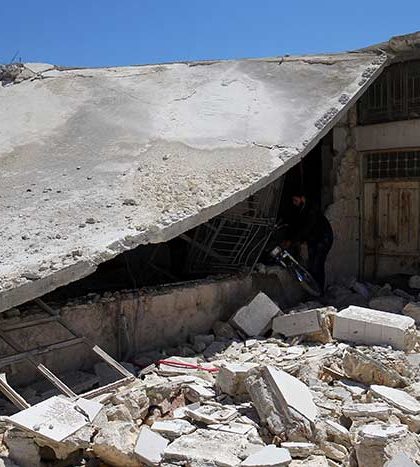 Bombardean la ciudad siria que sufrió ataque químico
